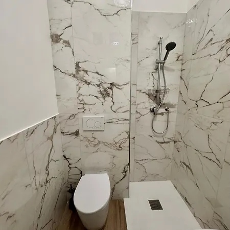 Interno6 *